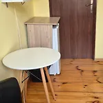 Hostel Tulip - Pokoj 6 Ze Wspolna Lazienka I Kuchnia